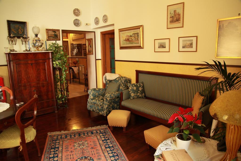 Bed And Breakfast Latomare Napoli Exterior foto